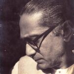 জ্যোতিরিন্দ্র মৈত্র, বিংশ শতাব্দীর অন্যতম প্রধান আধুনিক বাঙালি কবি, লেখক ও গায়ক।