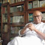 বাংলা সাহিত্যের বৈচিত্র্য ও সমৃদ্ধির প্রতীক শঙ্খ ঘোষ।