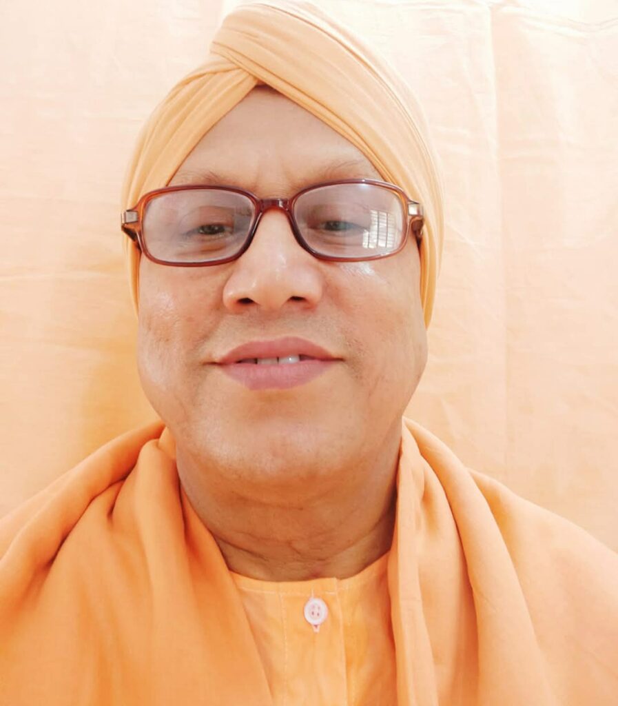 মূল্যবান মনুষ্য জীবনে ধার্মিক ও ধর্ম ব্যবসা : স্বামী আত্মভোলানন্দ (পরিব্রাজক)।