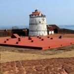 গোয়ার আগুয়াদা ফোর্ট – ইতিহাস আর সমুদ্রের সুরেলা মিলন।