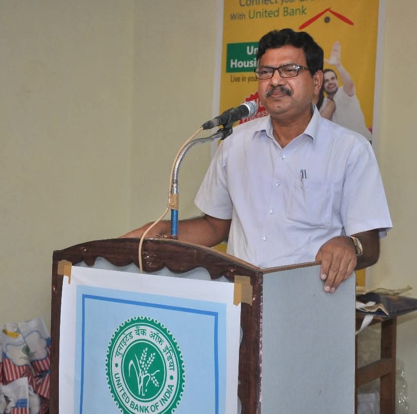 নাটক নিয়ে দুটি কথা : দিলীপ রায় (৯৪৩৩৪৬২৮৫৪) ।