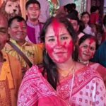 দশমীর আনন্দে মাতলেন রাজনৈতিক ও সমাজকর্মী নেতারা।