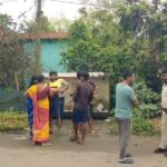 সাত সকালে ছুটির ঘটনায় চাঞ্চল্য ছড়ালো হবিবপুর থানার বুলবুলচন্ডী অঞ্চলের মধ্যম কেন্দুয়া গ্রামে।