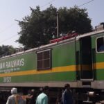 চন্দ্রকোনারোডে রেল বিপর্যয়, ঘণ্টাখানেক পর স্বাভাবিক চলাচল আপ লাইনে।