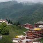 লাভা : মেঘের ভেতর লুকিয়ে থাকা উত্তরবঙ্গের নীরব পাহাড়।