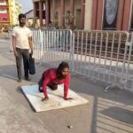 বেলঘরিয়া এক্সপ্রেসওয়ে পেরিয়ে দক্ষিণেশ্বরে ব্রত সমাপ্তি, ভক্তির দৃষ্টান্ত স্থাপন।