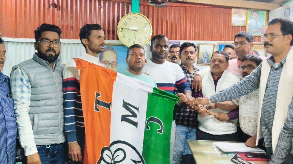 জটেশ্বরে তৃণমূল কংগ্রেসে চার পরিবারের যোগদান।