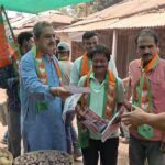 হিলি বাজারে জনসংযোগ কর্মসূচি পালন করলেন বিধায়ক অশোক কুমার লাহিড়ী।