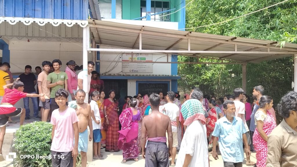 টিউশন সেরে ফেরার পথে ট্রাক্টরের ধাক্কা, মৃত্যু ছাত্রের।