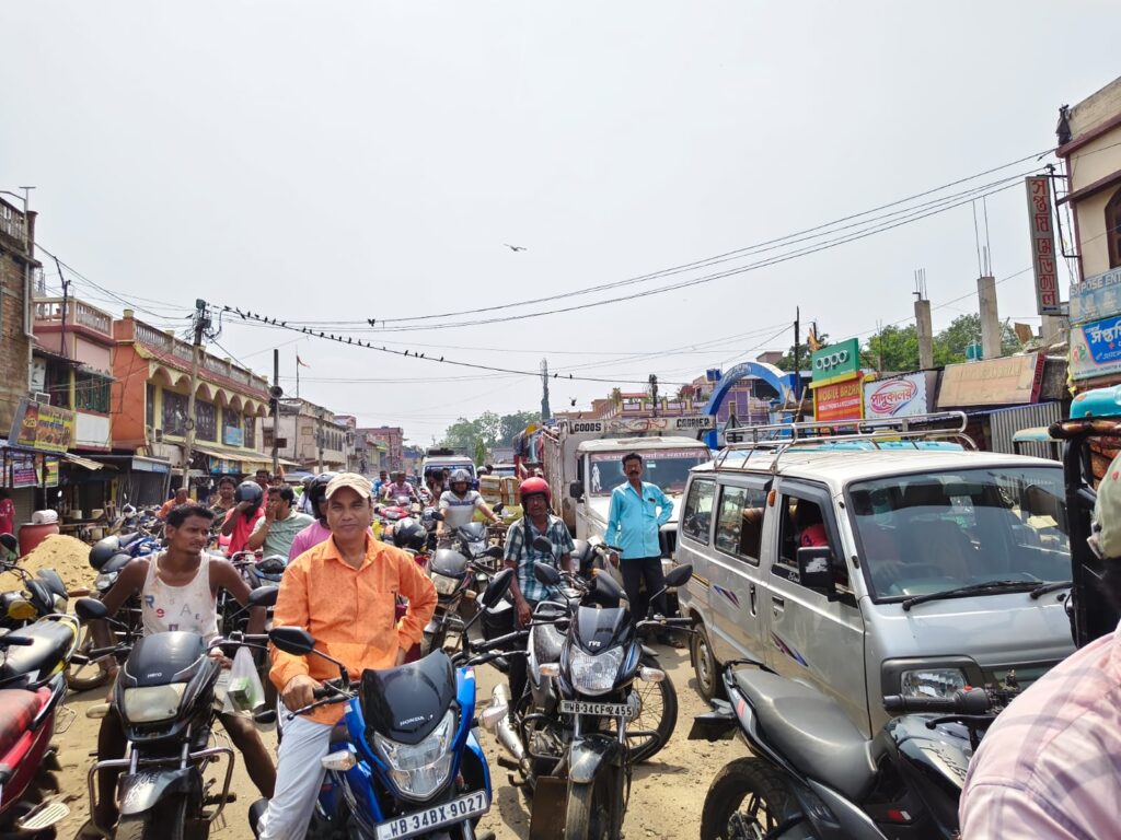 ভোটের আগে আশ্বাস, এখনও কাজ শুরু নয়—ডাবচা উড়ালপুল নিয়ে বাড়ছে অসন্তোষ।।