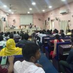 ‘প্রয়োজনে বুলডোজার চলবে’— শালবনির বৈঠকে কড়া বার্তা বিধায়কের।