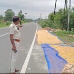 হরিশ্চন্দ্রপুরে জাতীয় সড়কে ভুট্টা শুকোনো নিয়ে উদ্বেগ, তৎপর প্রশাসন।
