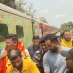 হ্যামিল্টণগঞ্জ স্টেশনে বিজেপি কর্মীদের ঢল, সম্বর্ধিত কালচিনি বিধায়ক।