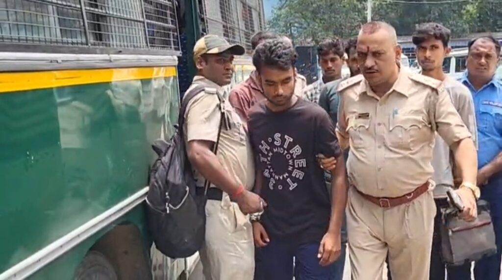 বাংলাদেশ থেকে পাচারের অভিযোগ, মালদহে উদ্ধার বিপুল জাল নোট।।