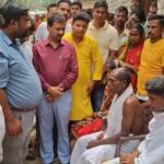 মানিকচকে তিন নাবালিকার মৃত্যুর ঘটনায় সমবেদনা জানাতে পৌঁছলেন বিজেপি বিধায়ক।