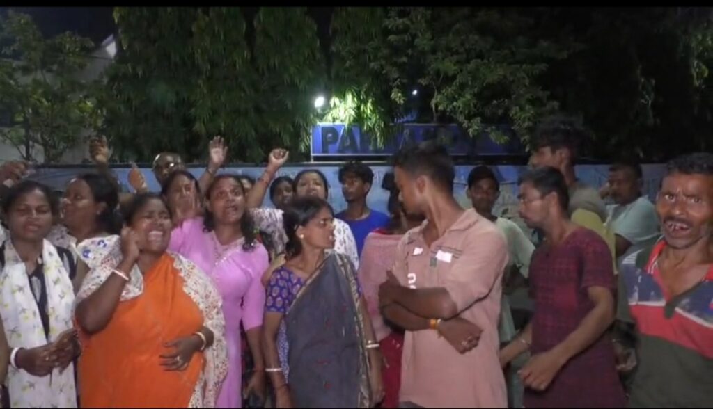 ক্লাবের মাঠ দখলকে কেন্দ্র করে উত্তেজনা, বিজেপির অন্দরেই চাপানউতোর।