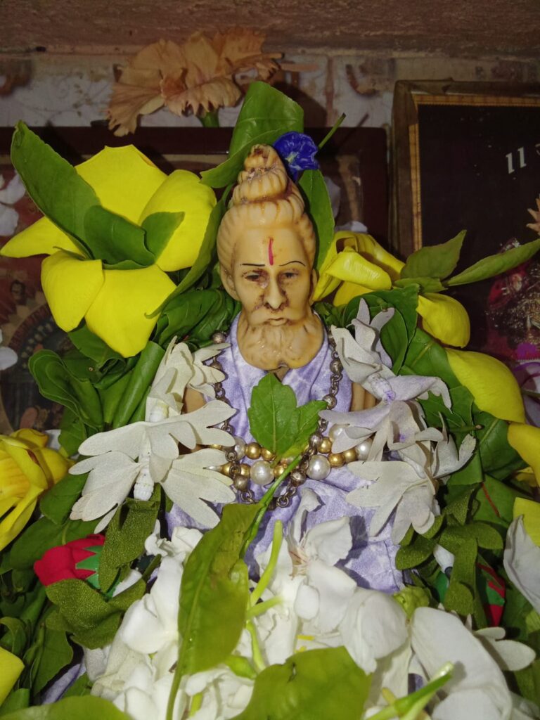 জয় শ্রী নন্দ গোপাল বাড়িতে লোকনাথ বাবার বিশেষ পূজা, আয়োজনে ভক্তদের উৎসাহ।