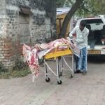 গলায় ফাঁস লাগানো অবস্থায় উদ্ধার গৃহবধূর দেহ, তদন্তে পুলিশ।।