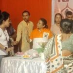 যোগাভ্যাসের মঞ্চে রাজনৈতিক অশান্তি, পাপিয়া অধিকারীর সামনেই বিজেপির দুই গোষ্ঠীর বচসা।