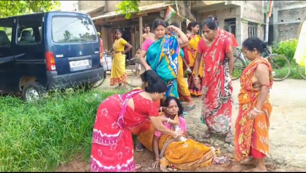 দাসপুরের গৌরায় চাঞ্চল্য: পুরনো জমি-বিবাদের জেরে জলের ট্যাংকিতে বিষ দেওয়ার অভিযোগ।