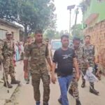 দাগি অপরাধীদের বিরুদ্ধে কড়া পদক্ষেপ, মজমপুরে পুলিশের অভিযানে আলোড়ন।