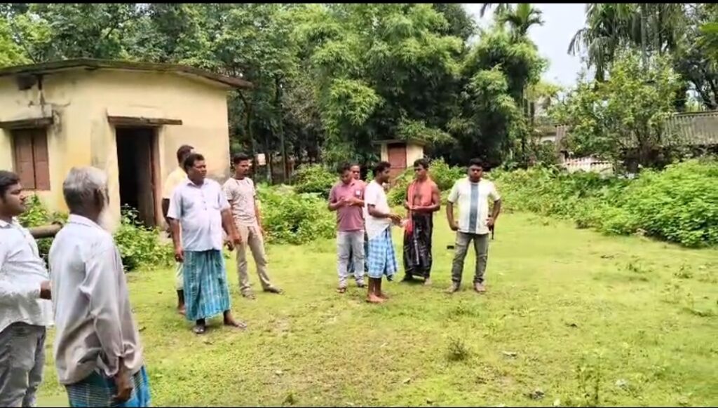 পাম্প-মোটর, ব্যাটারি, কপার তারের পর এবার ভ্যান চুরি, আতঙ্কে উচলপুকুরি।