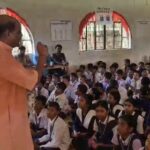 মালিবান্দি হাইস্কুলে সম্বর্ধনা সভায় ভ্যাকসিন সচেতনতার বার্তা দিলেন বিধায়ক।