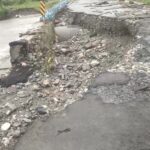 ভারি বৃষ্টির জেরে গোবরজদী ডাইভারশন সেতু ধসে চাঞ্চল্য, আটকে বহু যানবাহন।