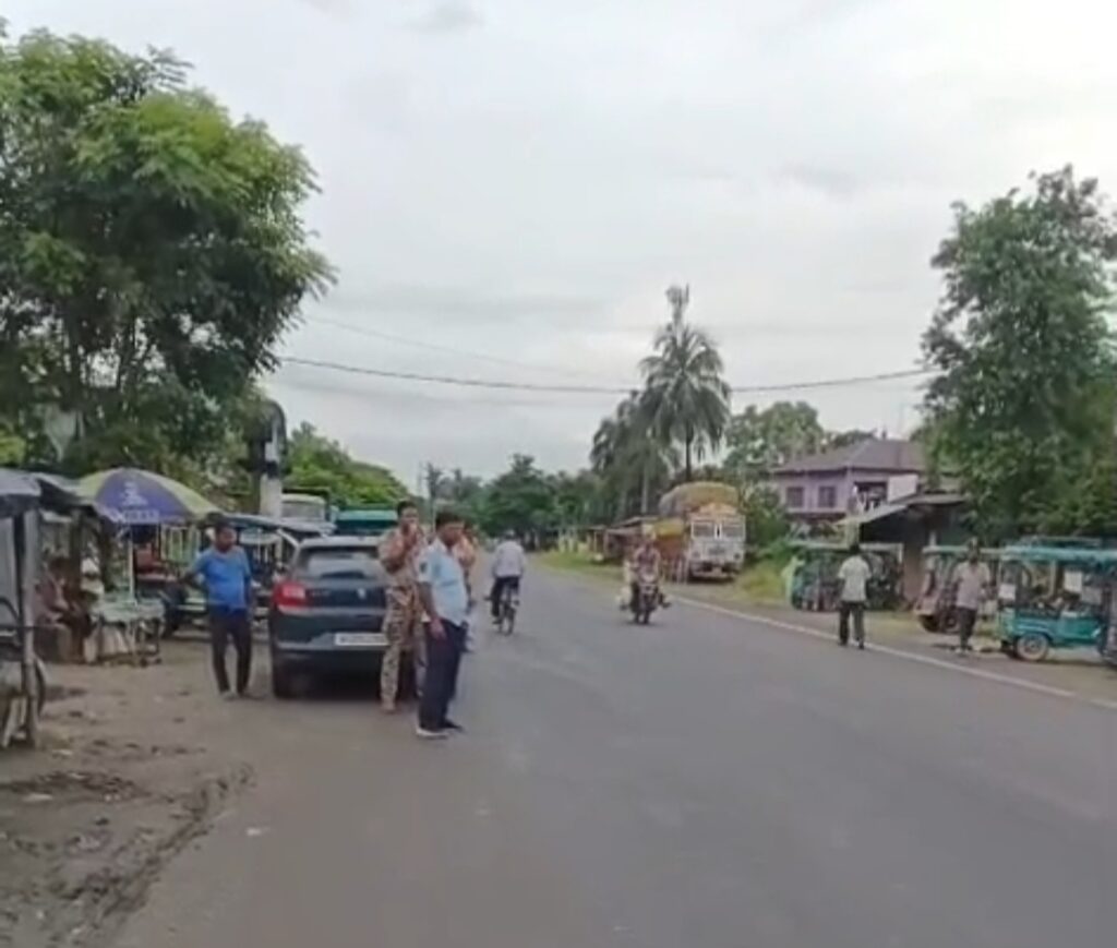 যানজট ও দুর্ঘটনা রুখতে উদ্যোগ, ১৭ নম্বর জাতীয় সড়কে অভিযান জটেশ্বর পুলিশের।