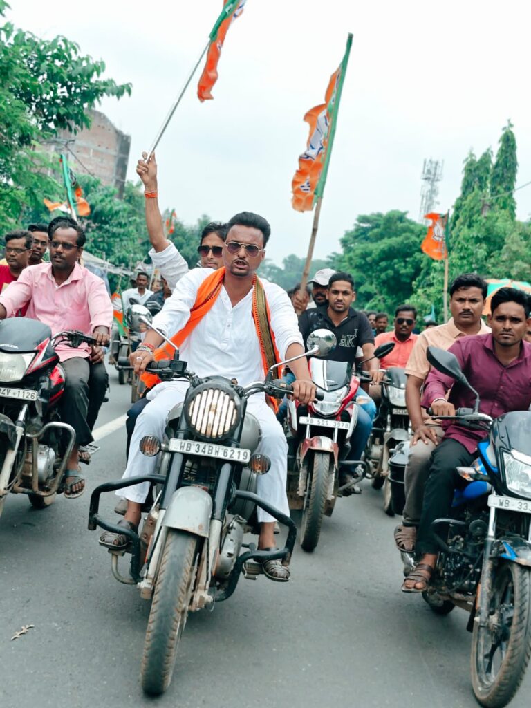 ছাত্র আন্দোলনের নামে হিংসার অভিযোগে কেশপুরে বিজেপি যুব মোর্চার বিক্ষোভমূলক বাইক র‍্যালি।