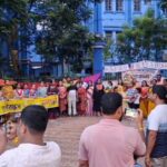 রাখির বন্ধনে ঐক্যের ডাক, মেদিনীপুরে ফ্রেন্ডশিপ ডে উদযাপনে মানববন্ধন।