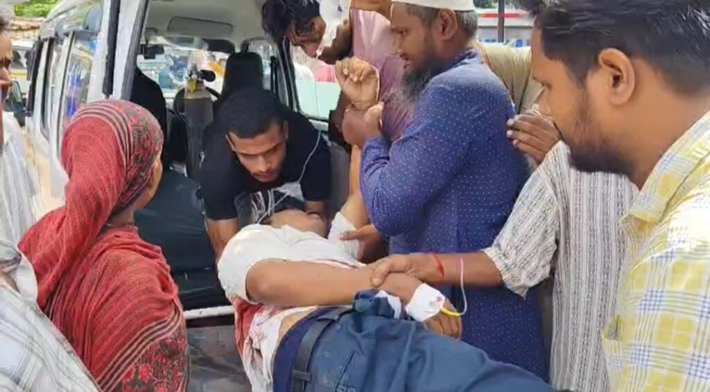 স্কুলে যাওয়ার পথে শিক্ষককে লক্ষ্য করে গুলি, ইসলামপুরে চাঞ্চল্য।