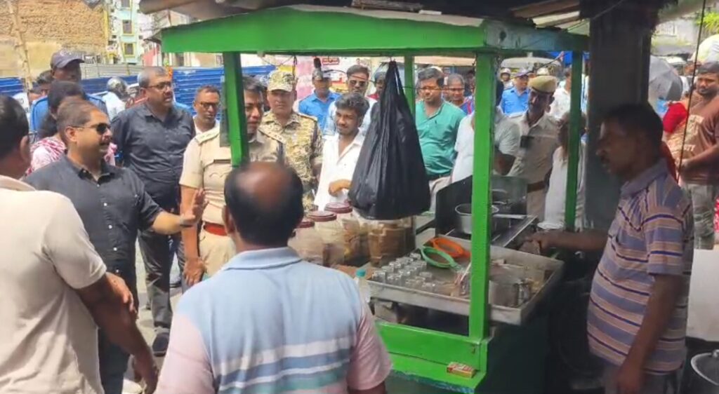 দু’দিনের মধ্যে ফুটপাত ছাড়ুন, না হলে আইনানুগ ব্যবস্থা—মালদায় ব্যবসায়ীদের হুঁশিয়ারি প্রশাসনের।