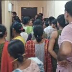 নির্দিষ্ট সময় পেরিয়েও টাকা না পাওয়ার অভিযোগ, ফালাকাটা পুরসভায় মহিলাদের প্রতিবাদ।
