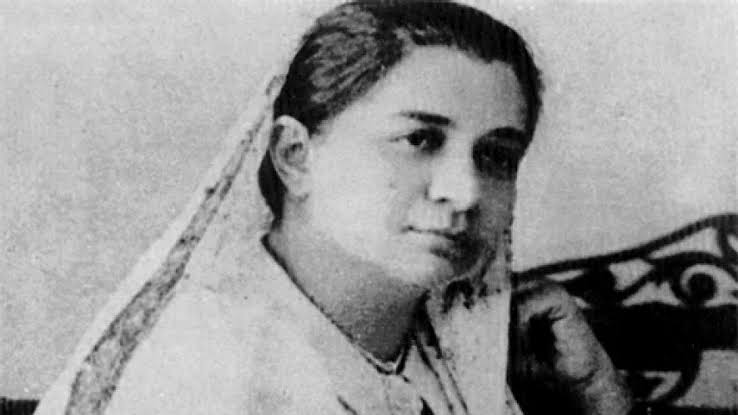 মাদাম ভিকাজি কামা : ভারতের স্বাধীনতার পতাকা বিশ্বমঞ্চে উড়িয়ে দেওয়া এক অগ্নিকন্যার জীবনকথা।