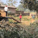 দেড়শো বৈধ করাতকলের ব্যবসা তলানিতে, মালদায় দুই শতাধিক অবৈধ করাতকলের অভিযোগ।