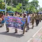 মদ্যপ অবস্থায় গাড়ি নয়, ট্রাফিক নিয়ম মেনে চলার প্রচার—আইহোয় ড্রাইভার দিবস।