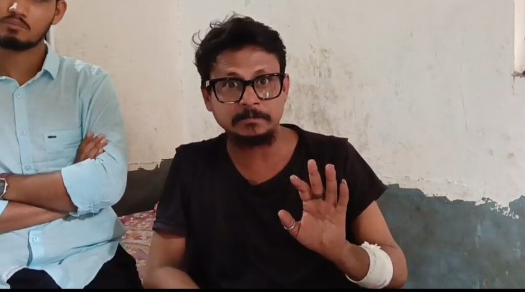 CJP সমর্থক চিরঞ্জিতকে মারধরের অভিযোগ, পাল্টা দাবি বিজেপির।