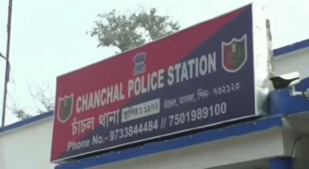 কেন্দ্রীয় বাহিনী নিয়ে মুলাই বাড়িতে ED, সাইবার ক্রাইম মামলার তদন্তে তল্লাশি।