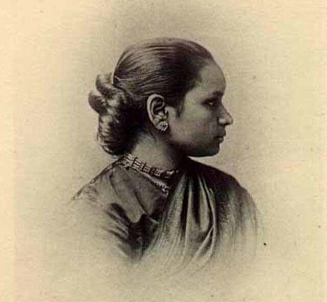 আনন্দীবাই যোশী: যে কিশোরী স্বপ্ন দেখেছিল, ভারতীয় নারীরাও চিকিৎসক হতে পারে।