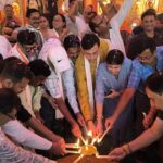 দুর্গাপুজোর উদ্বোধন ঘিরে উৎসবের আমেজ বুলবুলচণ্ডীতে, অসহায় মহিলাদের হাতে বস্ত্র তুলে দিল ক্লাব।