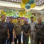 কেক কাটা থেকে গান-আড্ডা, কলকাতায় প্রিয়জনদের ভালোবাসায় অন্যরকম জন্মদিন কাটালেন মেলোডি কিং কুমার শানু।