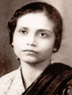 বিভা চৌধুরী: মহাজাগতিক রশ্মির রহস্য খুঁজতে আকাশের দিকে তাকানো এক ভারতীয় নারী বিজ্ঞানী।