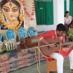 দুই সাংস্কৃতিক সংস্থার যৌথ উদ্যোগে বালুরঘাটে আগমনী অনুষ্ঠান, মঞ্চে শিক্ষার্থী ও স্থানীয় শিল্পীরা।