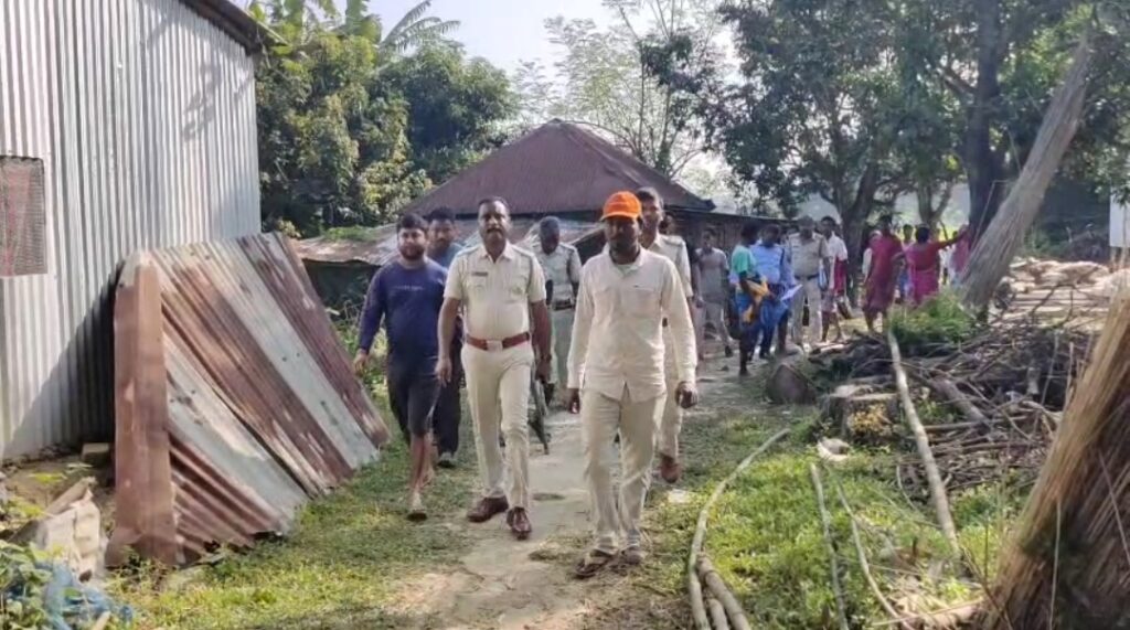 বিপ্লব মুর্মুর মৃত্যুকে ঘিরে চাঞ্চল্য গাজোলে, ময়নাতদন্তের রিপোর্টের অপেক্ষায় পুলিশ।
