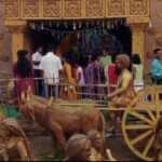 আধুনিকতার ভিড়ে হারিয়ে যাওয়া গ্রামবাংলাকে ফিরিয়ে আনছে হুমগড়ের দুর্গাপুজো, পঞ্চমী থেকেই ভিড়।