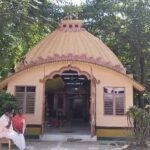 ১৬ উপাচার, ১০৮ বেলপাতায় যজ্ঞ! বামনগোলার গাঙ্গুরিয়া আশ্রমে বিশেষ রীতিতে মহালক্ষ্মী পুজো।